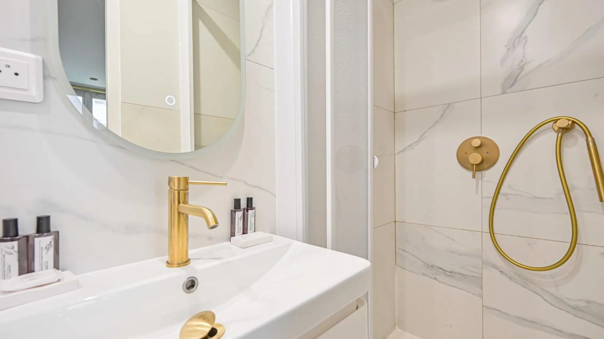 Cosy 2p - Arc De Triomphe-champs Elysees 아파트 파리
